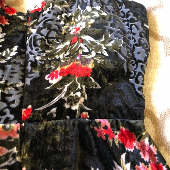 Anthropologie Velvet dress size 2 NWT - Picture 5 of 5